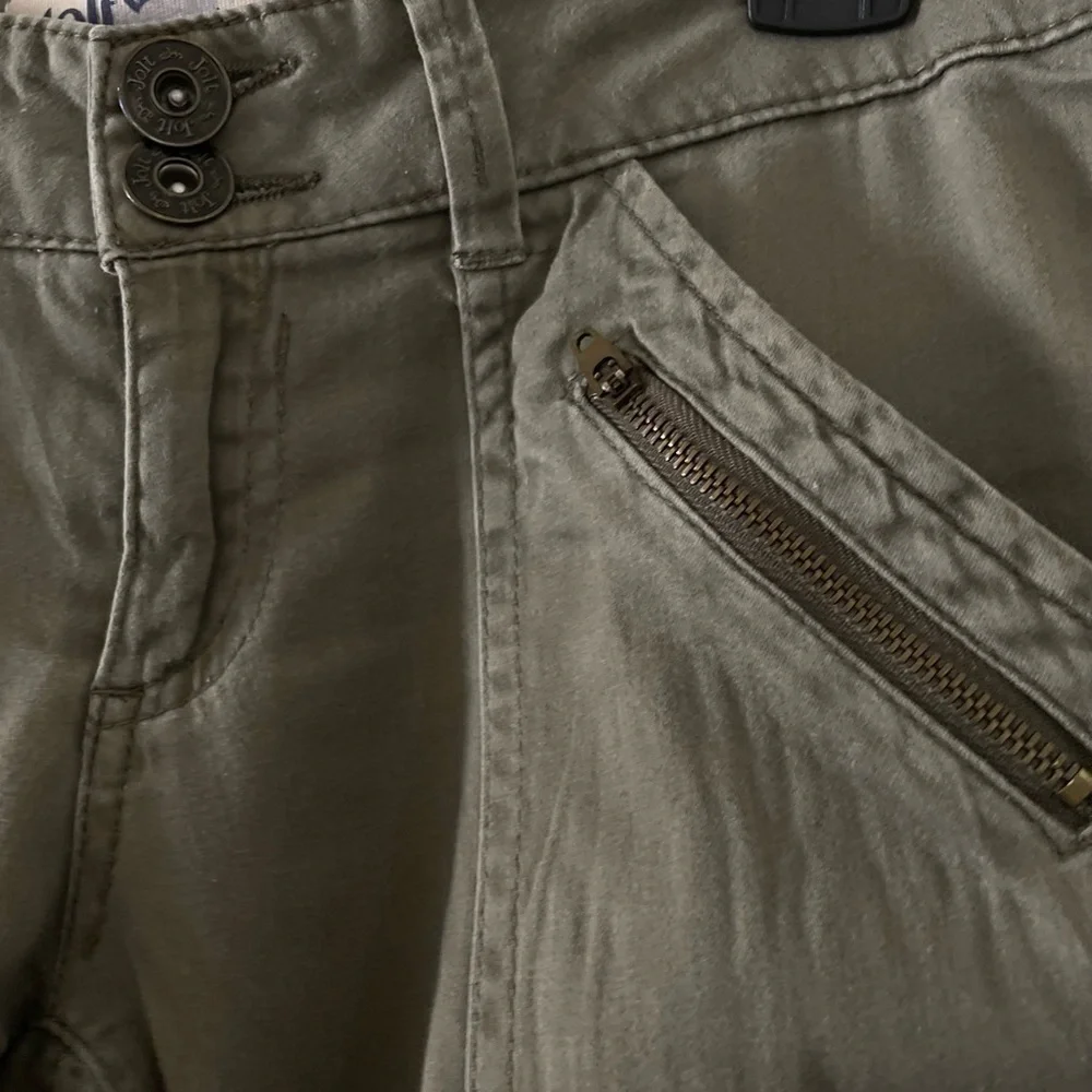 Jolt Green Cargo Pants - Picture 8 of 10